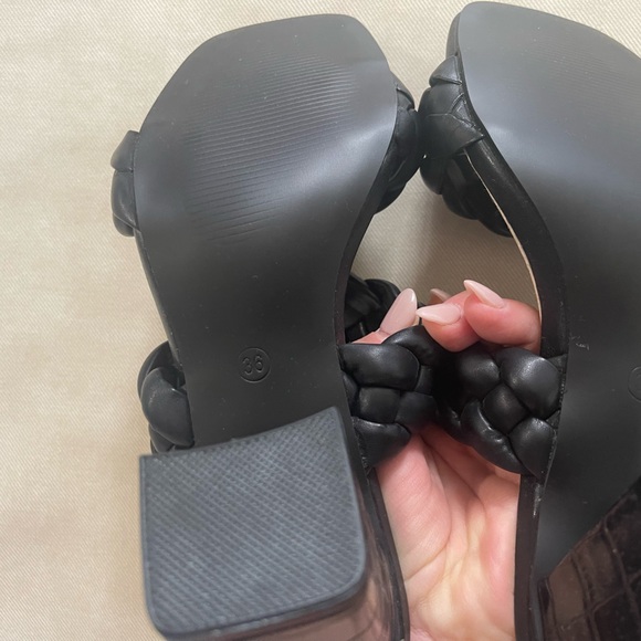 Black Rope Heels - Picture 6 of 6